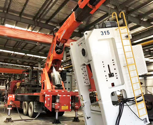 昌黎县提升工作效率，选择优质折臂吊租赁服务