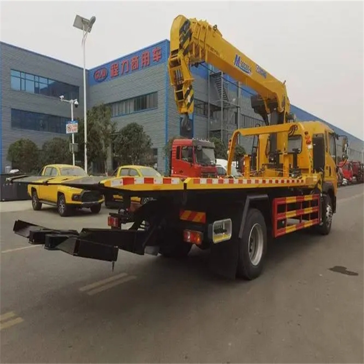 昌黎县附近小随车吊出租电话，轻松解决搬运烦恼